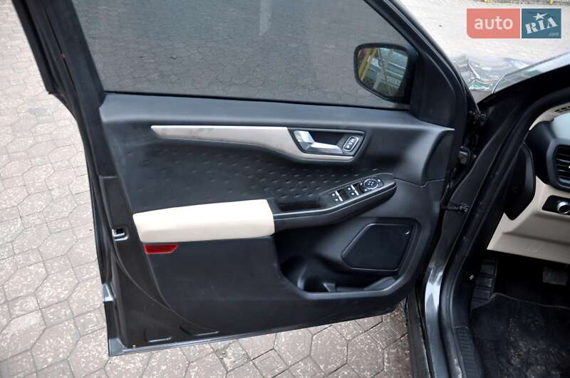 Позашляховик / Кросовер Ford Escape 2020 в Львові фото 18 Позашляховик / Кросовер Ford Escape 2020 в Львові