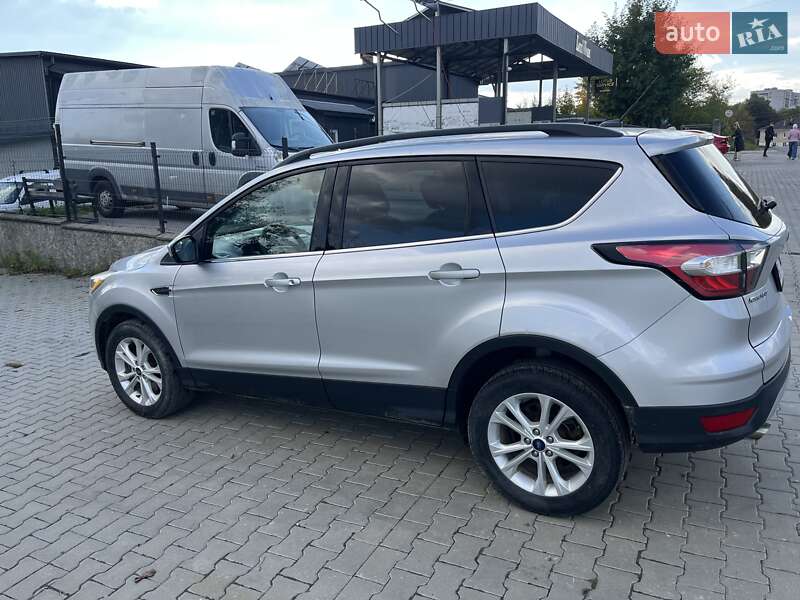 Позашляховик / Кросовер Ford Escape 2018 в Трускавці