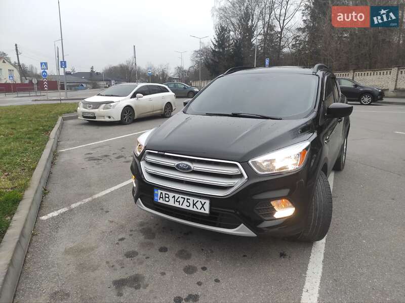 Внедорожник / Кроссовер Ford Escape 2018 в Виннице