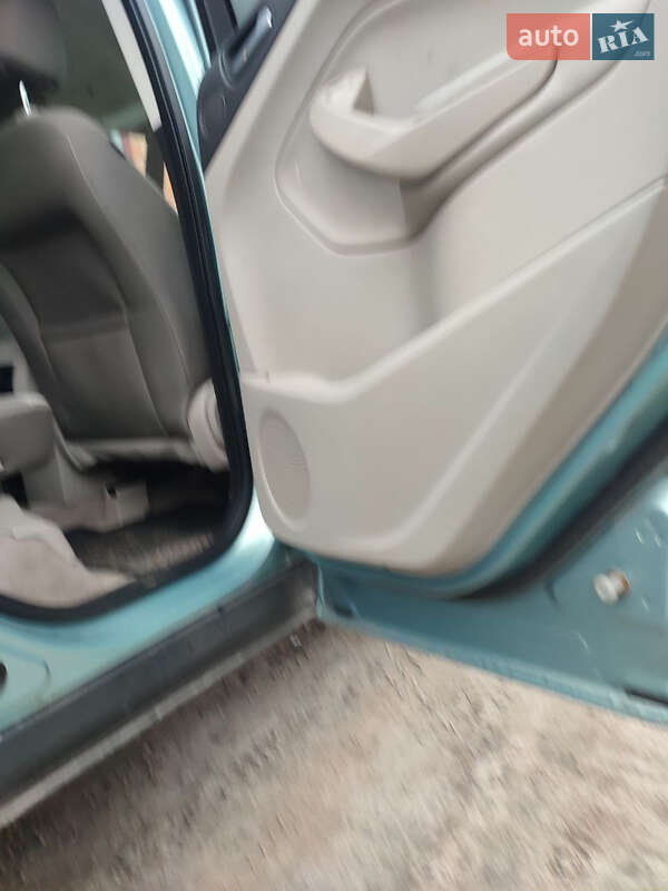 Позашляховик / Кросовер Ford Escape 2013 в Дубровиці