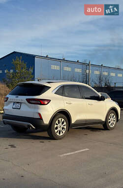 Внедорожник / Кроссовер Ford Escape 2023 в Сумах