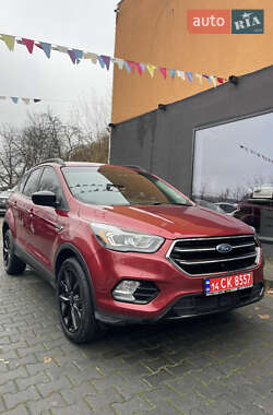 Внедорожник / Кроссовер Ford Escape 2019 в Черновцах