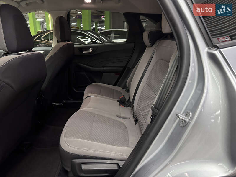 Позашляховик / Кросовер Ford Escape 2021 в Києві