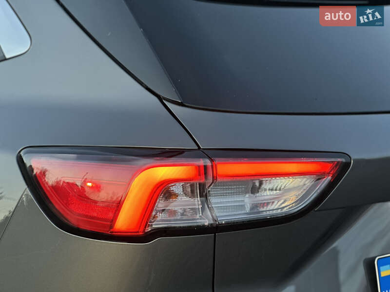 Позашляховик / Кросовер Ford Escape 2021 в Львові