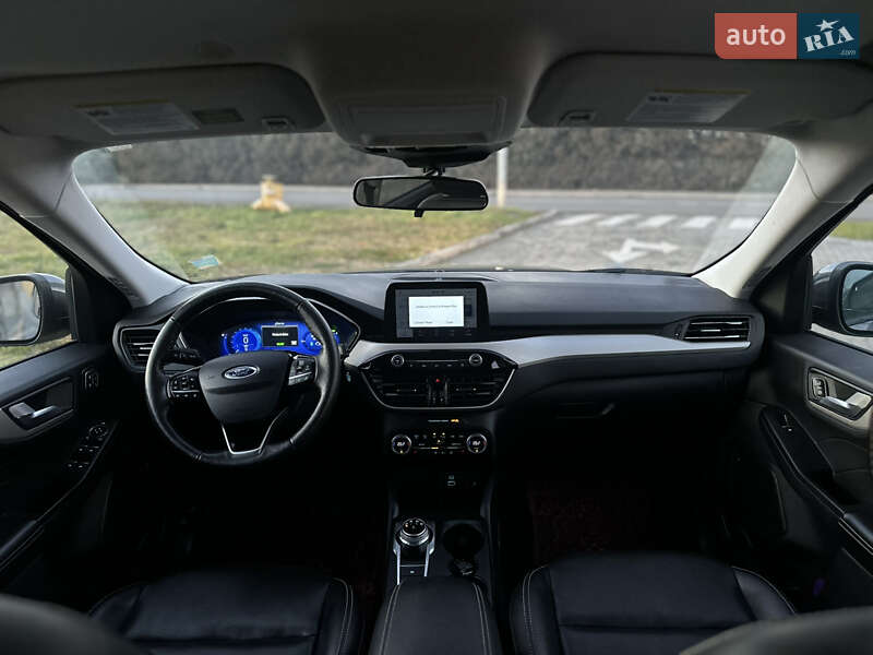 Позашляховик / Кросовер Ford Escape 2021 в Львові