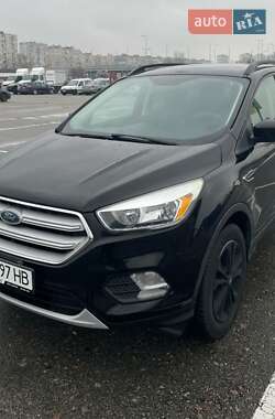 Внедорожник / Кроссовер Ford Escape 2018 в Киеве