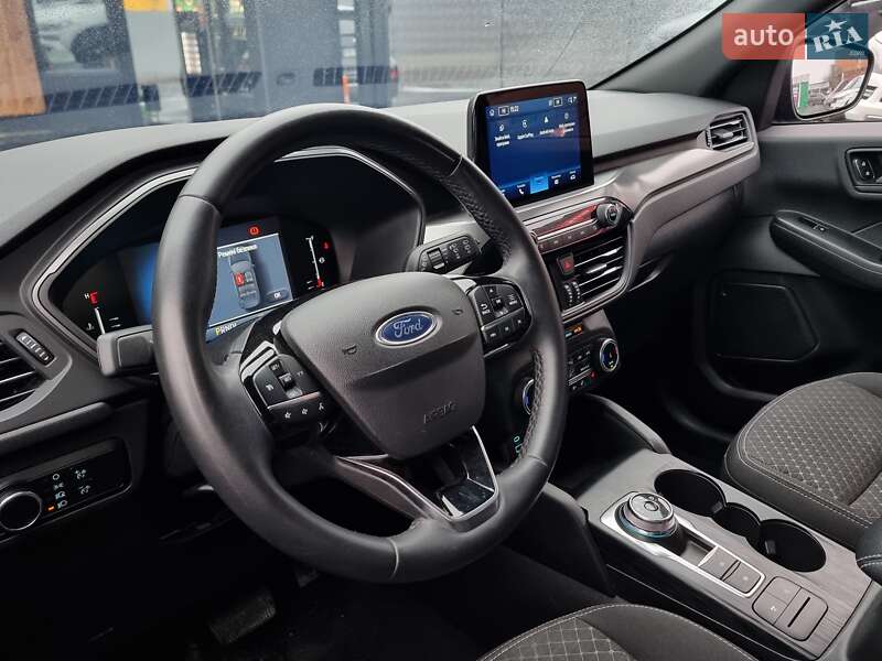 Внедорожник / Кроссовер Ford Escape 2023 в Виннице