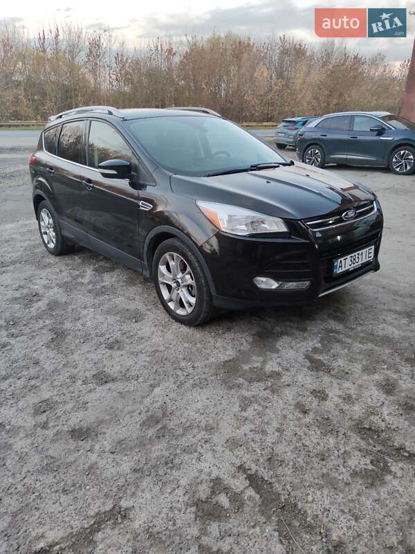 Внедорожник / Кроссовер Ford Escape 2015 в Бурштыне