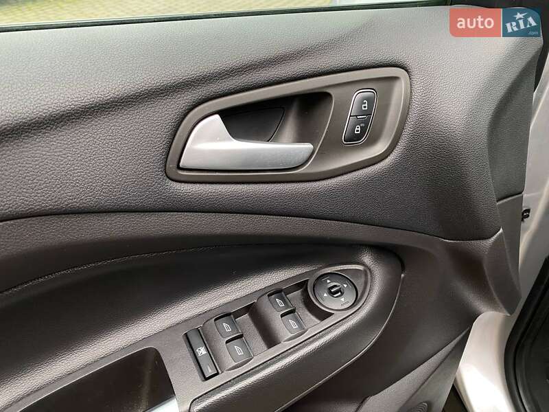 Позашляховик / Кросовер Ford Escape 2018 в Львові фото 12 Позашляховик / Кросовер Ford Escape 2018 в Львові