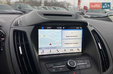 Внедорожник / Кроссовер Ford Escape 2018 в Львове