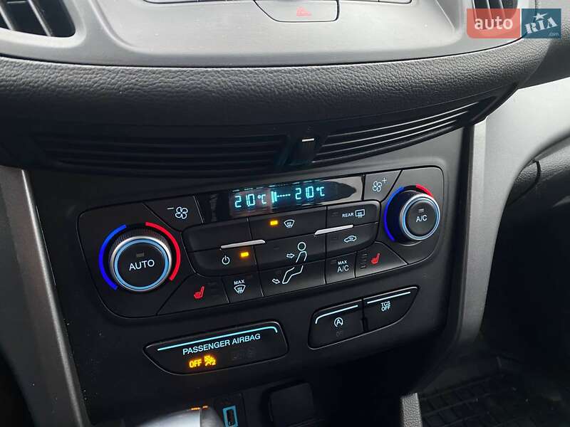 Позашляховик / Кросовер Ford Escape 2018 в Львові фото 17 Позашляховик / Кросовер Ford Escape 2018 в Львові