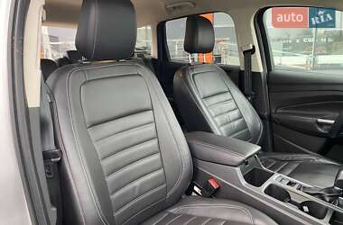 Внедорожник / Кроссовер Ford Escape 2018 в Львове