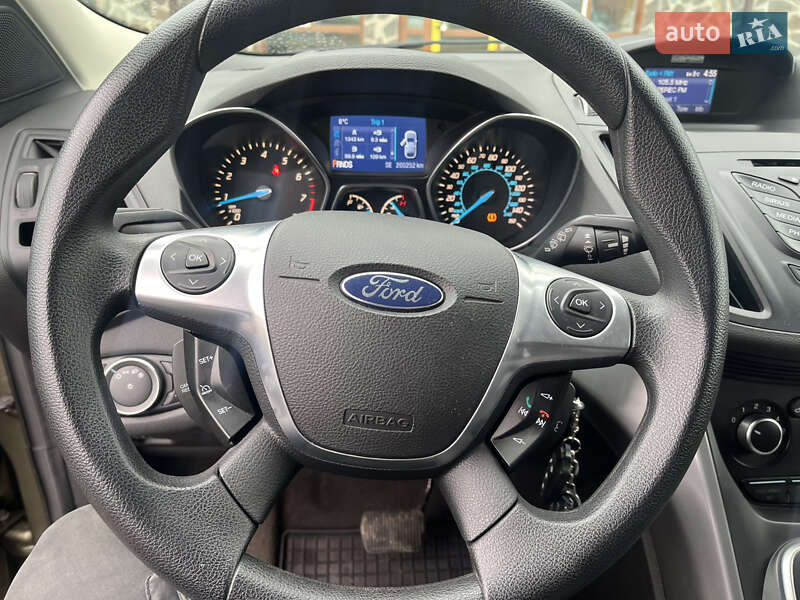 Внедорожник / Кроссовер Ford Escape 2013 в Киеве