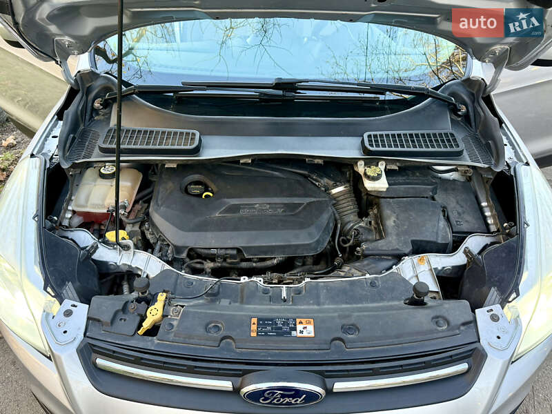 Внедорожник / Кроссовер Ford Escape 2014 в Одессе