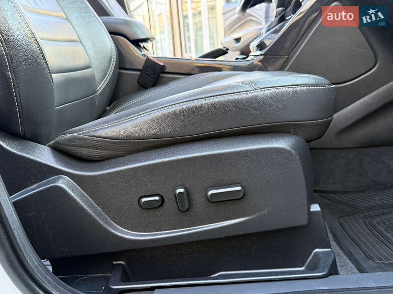 Внедорожник / Кроссовер Ford Escape 2016 в Дрогобыче фото 57 Внедорожник / Кроссовер Ford Escape 2016 в Дрогобыче
