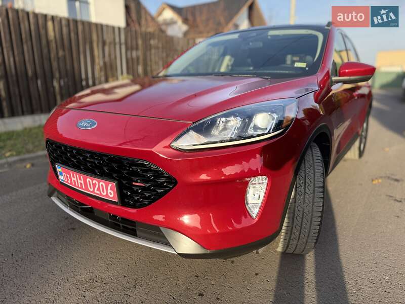 Внедорожник / Кроссовер Ford Escape 2020 в Киеве
