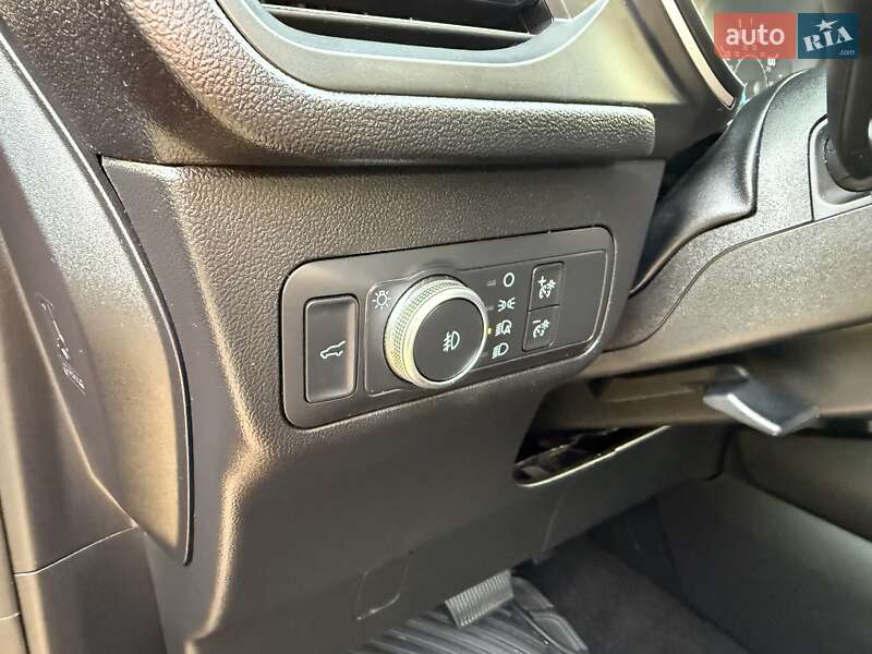 Внедорожник / Кроссовер Ford Escape 2020 в Киеве