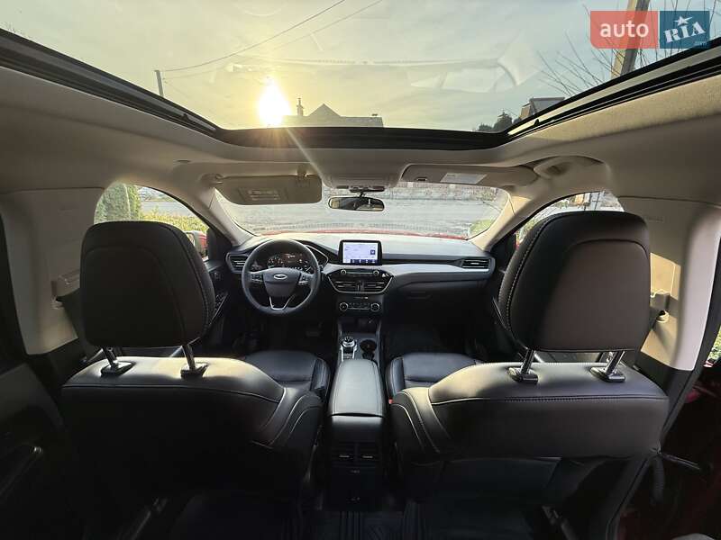 Внедорожник / Кроссовер Ford Escape 2020 в Киеве