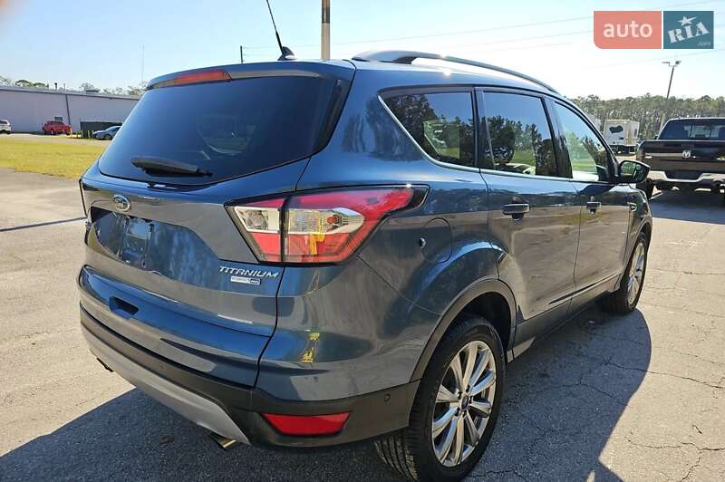 Внедорожник / Кроссовер Ford Escape 2018 в Ровно