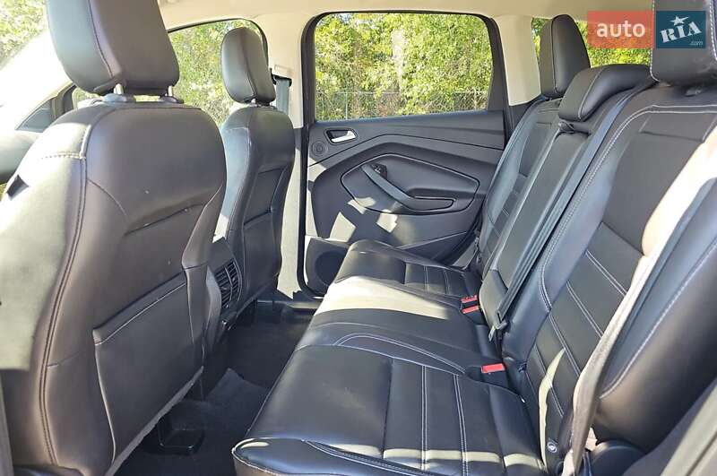 Внедорожник / Кроссовер Ford Escape 2018 в Ровно