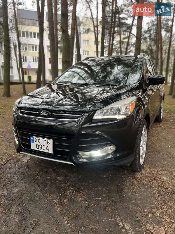 Внедорожник / Кроссовер Ford Escape 2014 в Новояворовске
