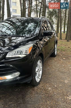Внедорожник / Кроссовер Ford Escape 2014 в Новояворовске