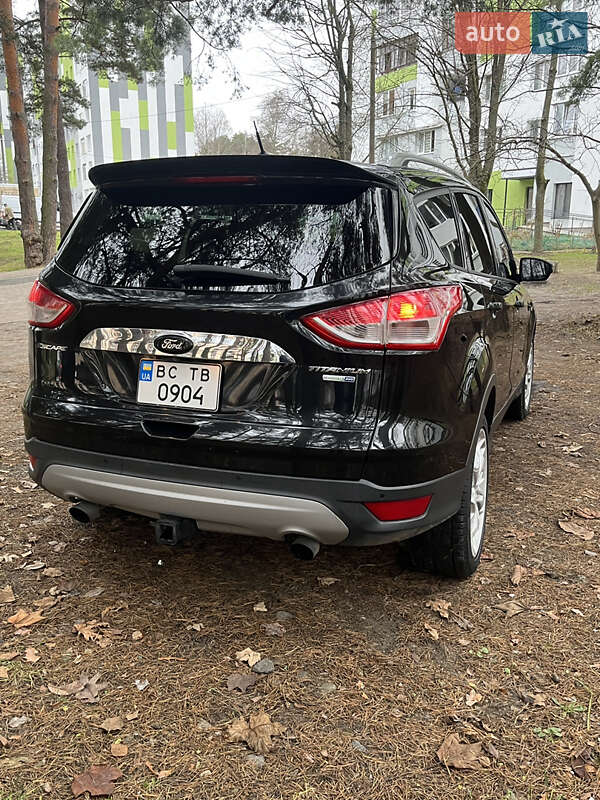 Внедорожник / Кроссовер Ford Escape 2014 в Новояворовске