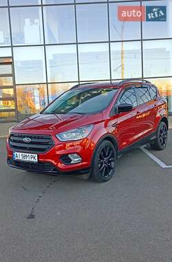 Внедорожник / Кроссовер Ford Escape 2016 в Белой Церкви