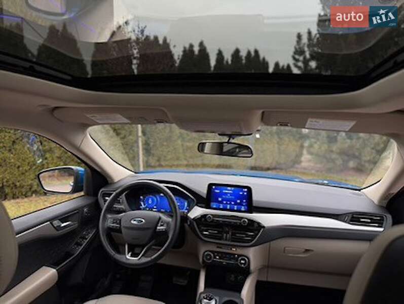 Внедорожник / Кроссовер Ford Escape 2020 в Ивано-Франковске