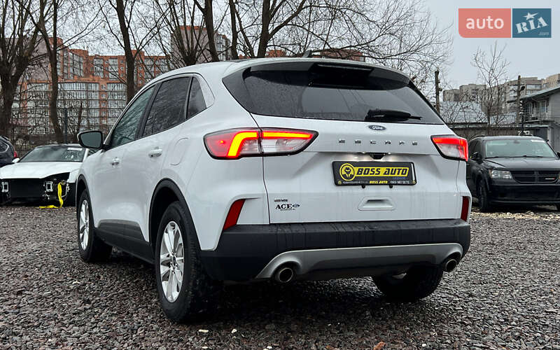 Внедорожник / Кроссовер Ford Escape 2020 в Львове
