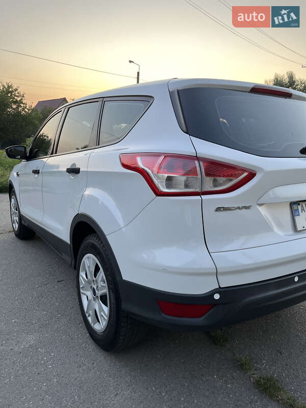 Внедорожник / Кроссовер Ford Escape 2015 в Новомосковске фото 4 Внедорожник / Кроссовер Ford Escape 2015 в Новомосковске
