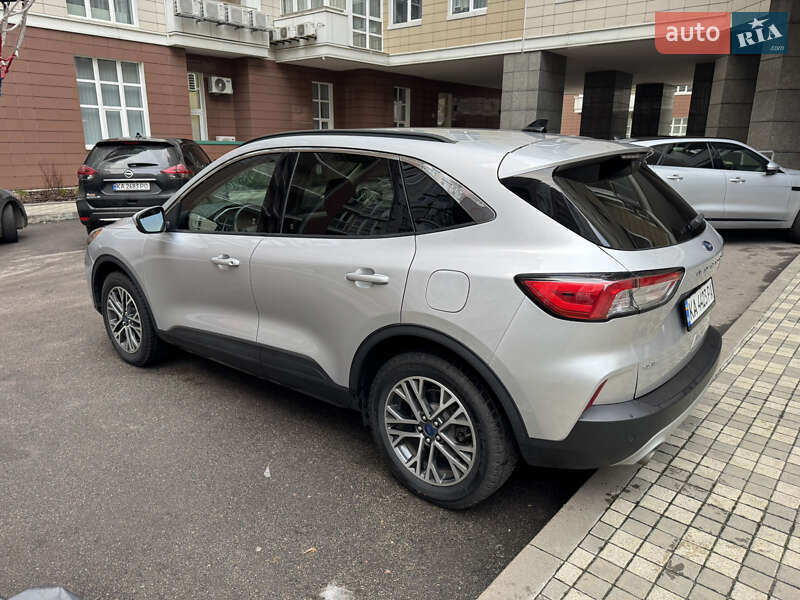 Внедорожник / Кроссовер Ford Escape 2019 в Киеве