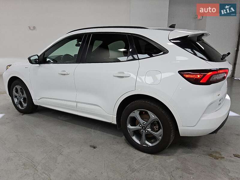 Внедорожник / Кроссовер Ford Escape 2023 в Киеве