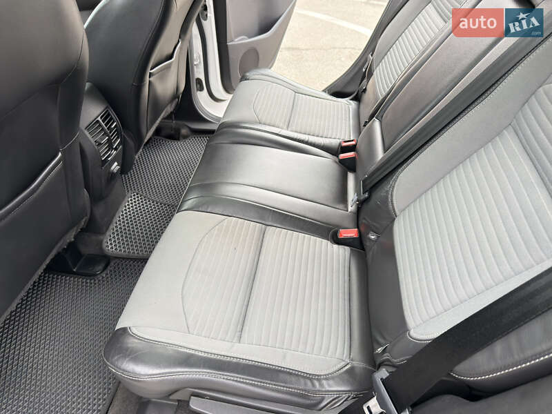 Позашляховик / Кросовер Ford Escape 2017 в Києві