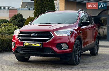Внедорожник / Кроссовер Ford Escape 2018 в Львове