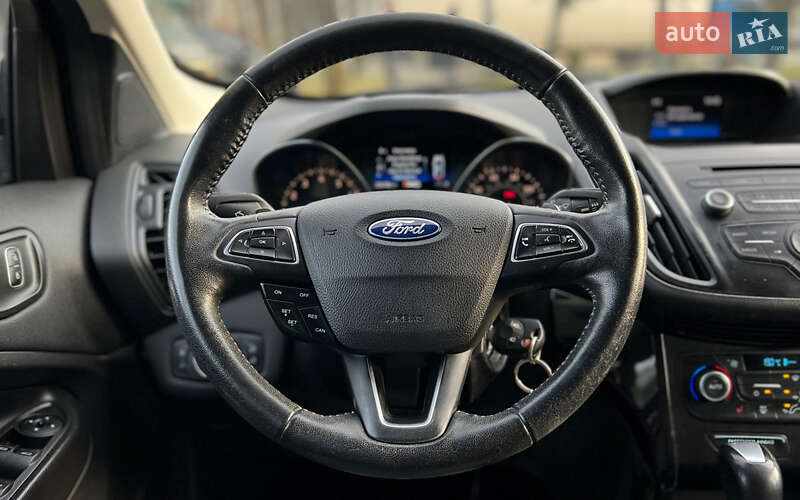 Позашляховик / Кросовер Ford Escape 2018 в Львові