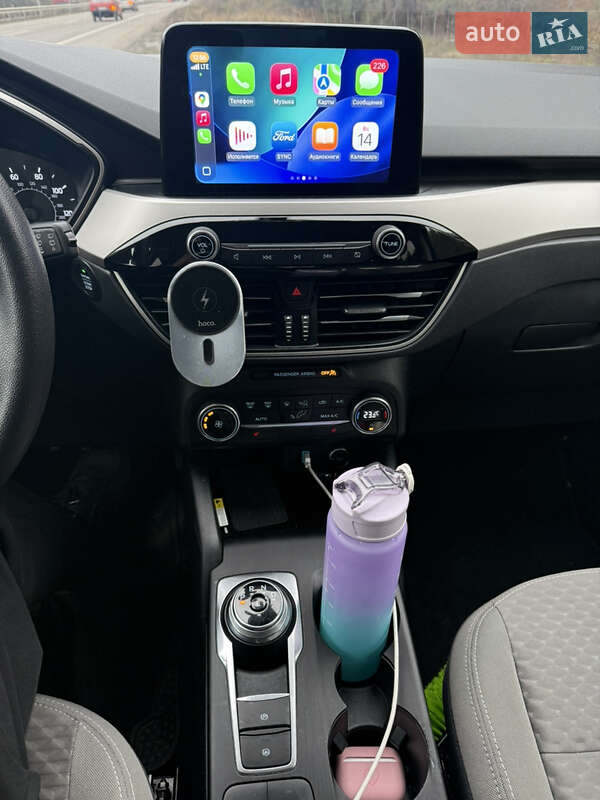 Внедорожник / Кроссовер Ford Escape 2020 в Полтаве