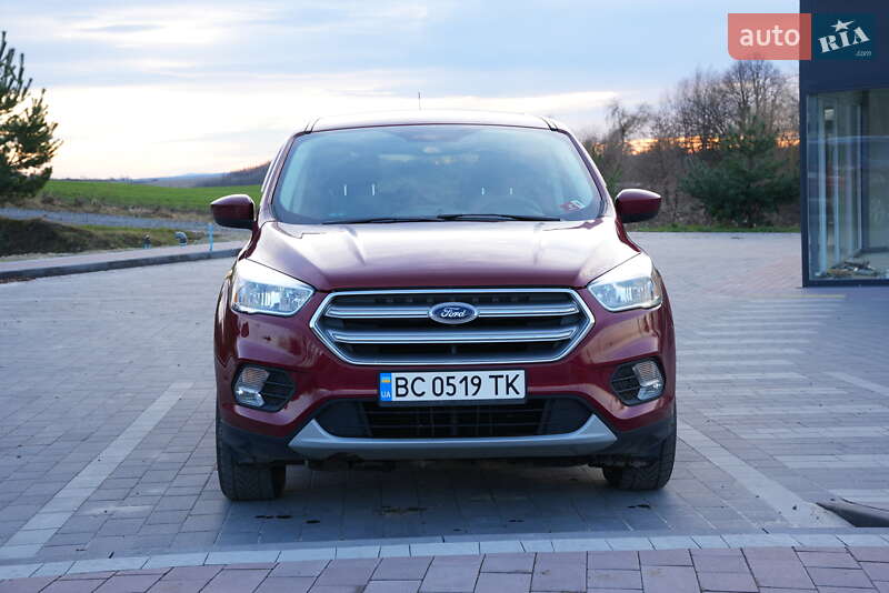 Позашляховик / Кросовер Ford Escape 2016 в Львові