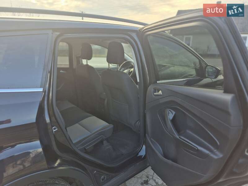 Внедорожник / Кроссовер Ford Escape 2018 в Дубно