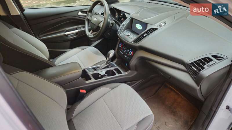 Позашляховик / Кросовер Ford Escape 2019 в Ромнах фото 8 Позашляховик / Кросовер Ford Escape 2019 в Ромнах