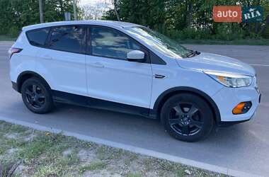Внедорожник / Кроссовер Ford Escape 2016 в Хмельницком