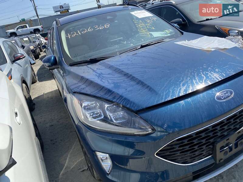 Внедорожник / Кроссовер Ford Escape 2019 в Львове