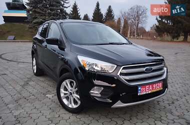 Внедорожник / Кроссовер Ford Escape 2017 в Дубно