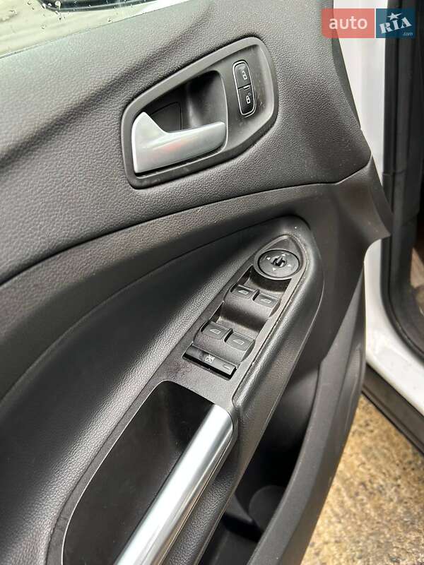 Позашляховик / Кросовер Ford Escape 2018 в Хмельницькому