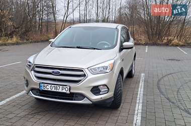 Внедорожник / Кроссовер Ford Escape 2017 в Львове