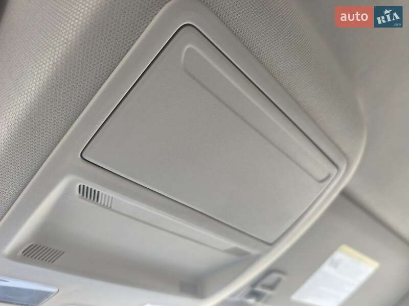 Внедорожник / Кроссовер Ford Escape 2020 в Стрые