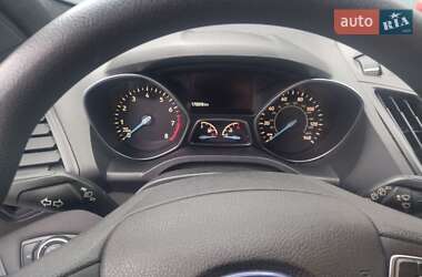 Внедорожник / Кроссовер Ford Escape 2017 в Лозовой