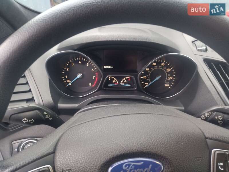 Внедорожник / Кроссовер Ford Escape 2017 в Лозовой