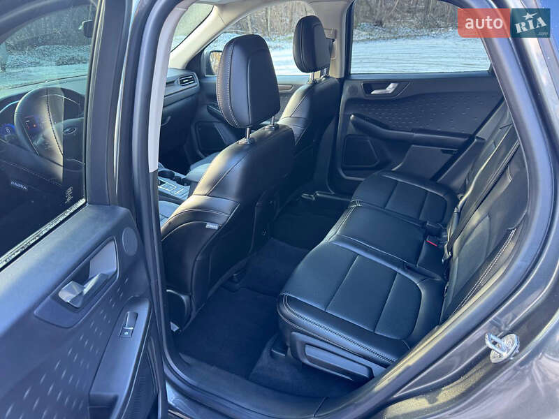 Позашляховик / Кросовер Ford Escape 2020 в Полтаві