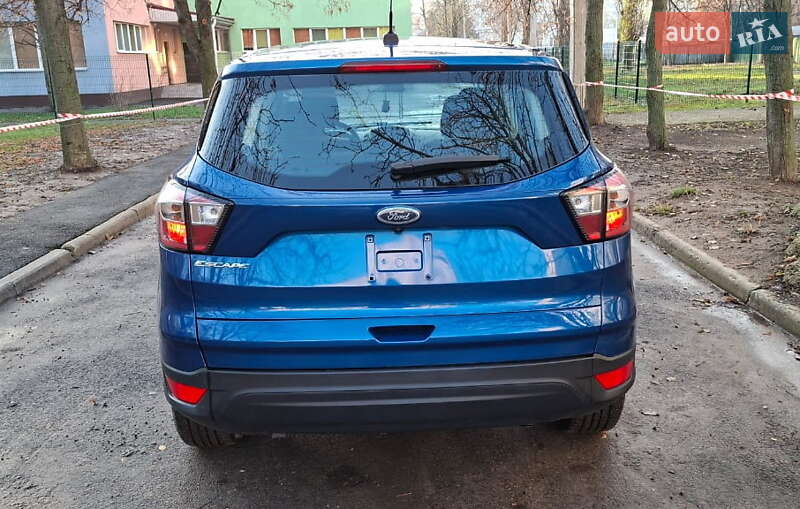 Позашляховик / Кросовер Ford Escape 2017 в Харкові